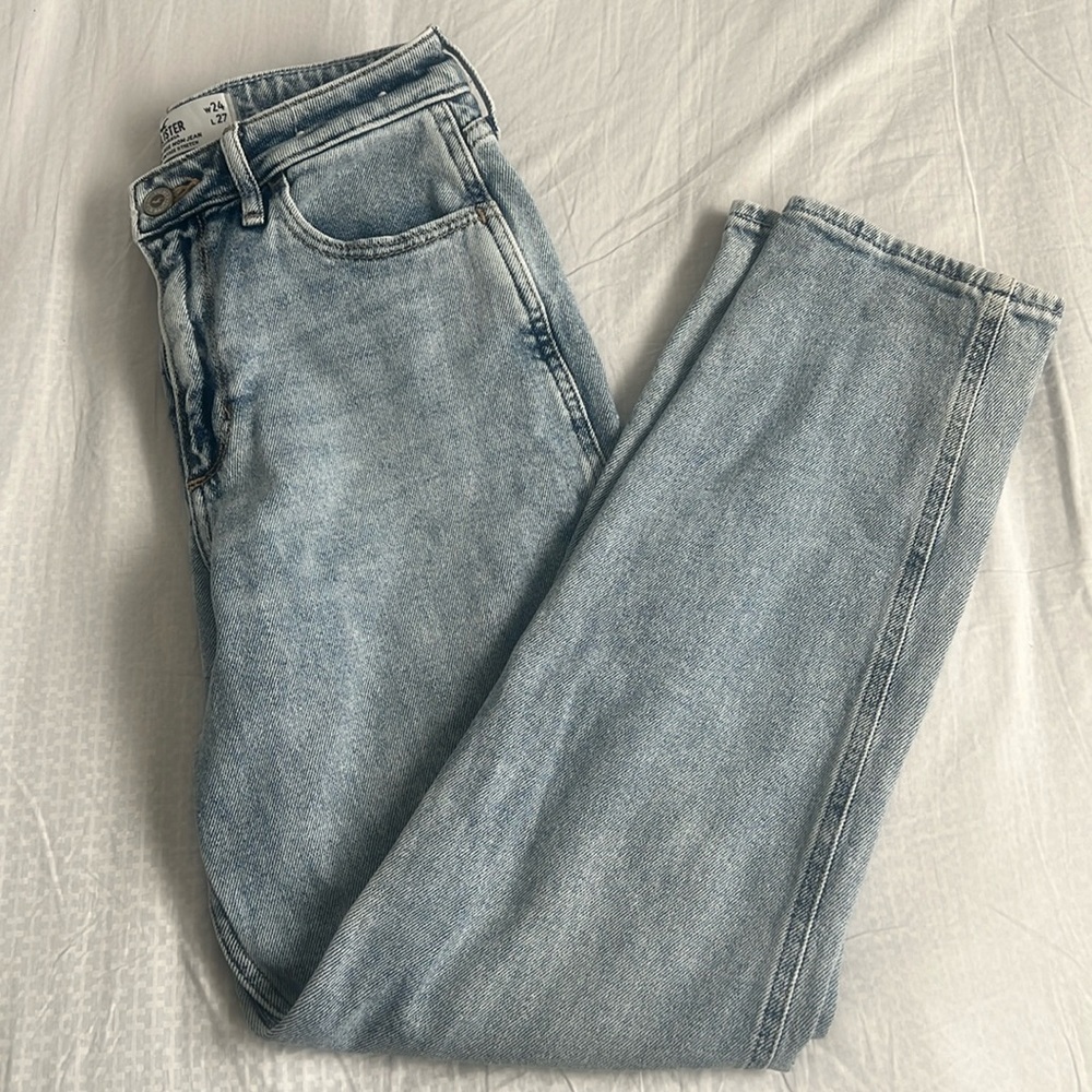 Hollister Mom Jeans
